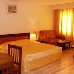 Hotel Sakithyan