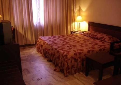 Sakithyan Hotel Chennai